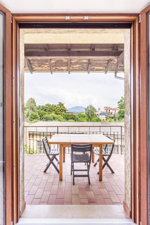 Casa Lilla - Lakeview Large Apartments With Garden Above สเตรซา ภายนอก รูปภาพ