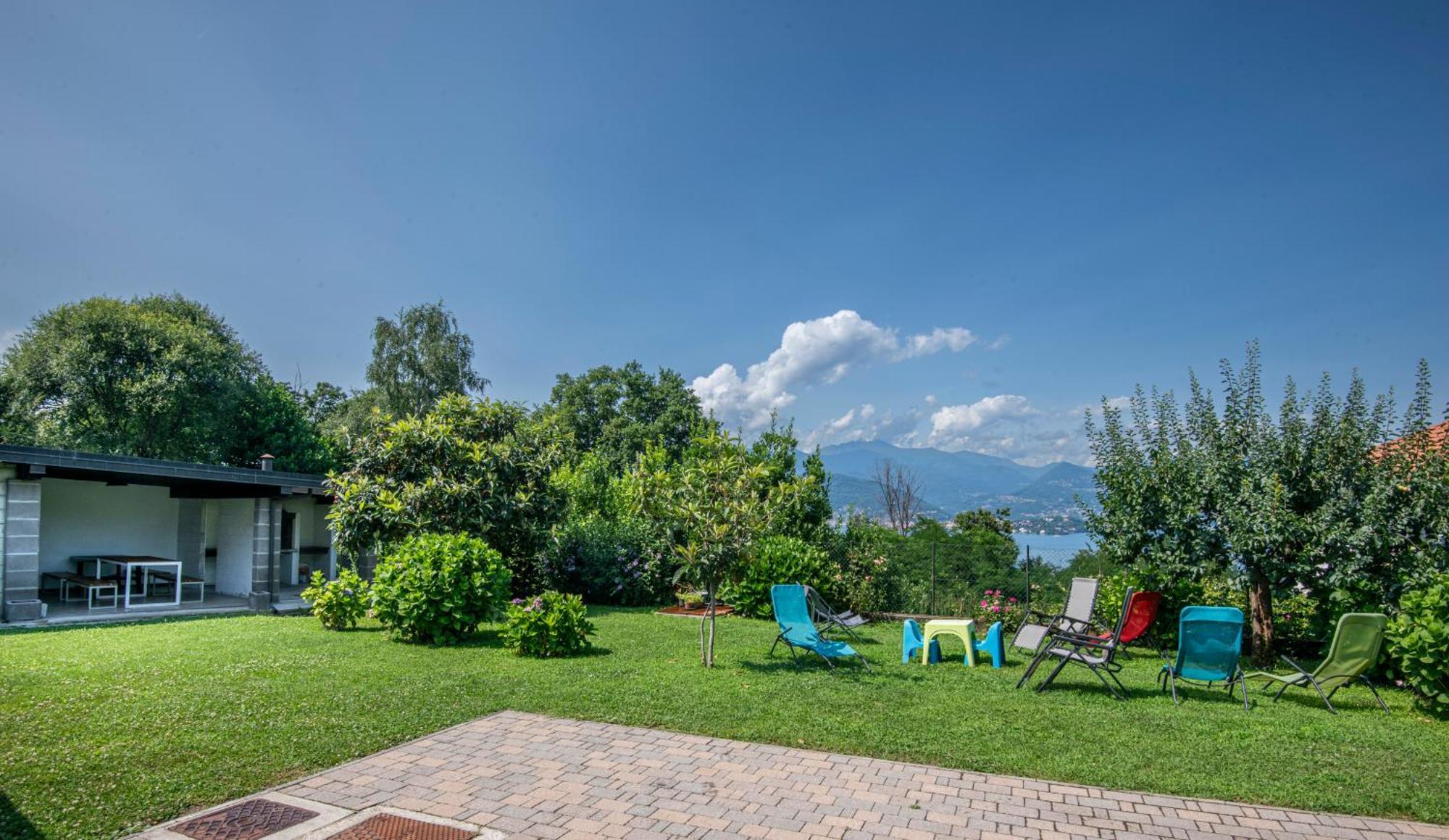 Casa Lilla - Lakeview Large Apartments With Garden Above สเตรซา ภายนอก รูปภาพ